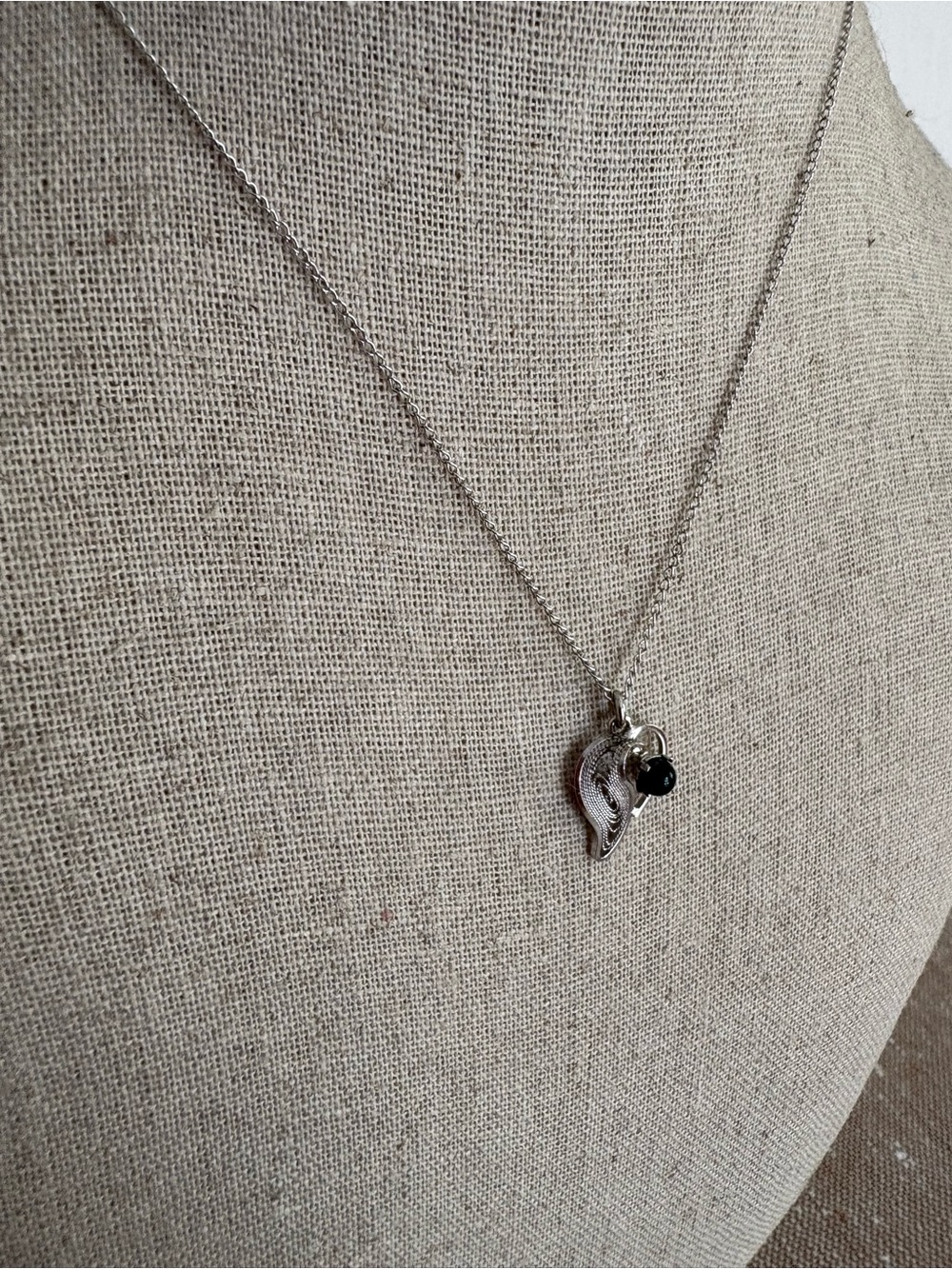 VTG Coro Dainty Sterling Filigree Heart Pendant Necklace Black Bead 15.5in